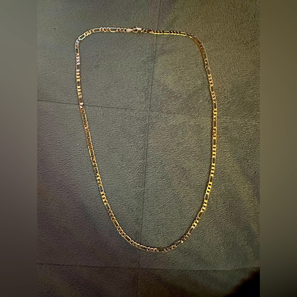 18k Gold Figaro Chain